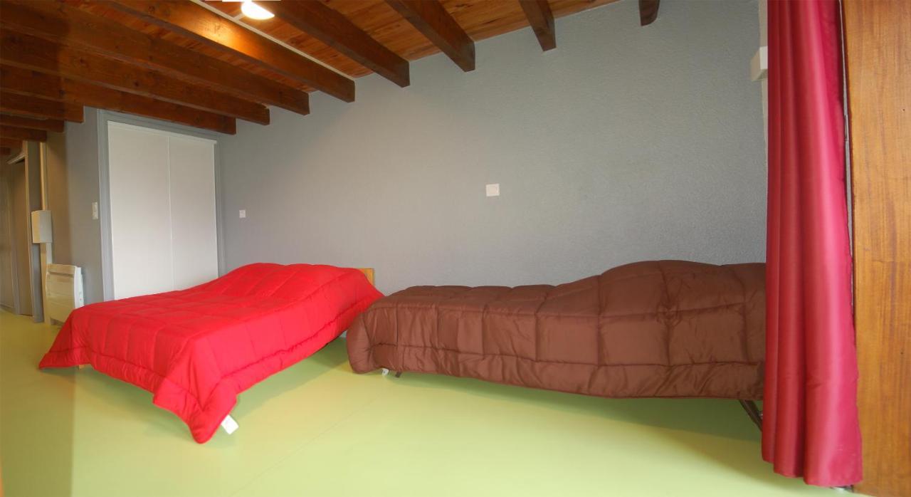 Gite Du Haut Cantal - Appartements Meubles Avec Kitchenette Et Chambres Sans Kitchenette Condat  Bagian luar foto